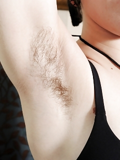 Rhiannon Brunette Babes Hairy