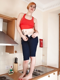 Roxy Jewish Girl Hairy