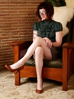 Turquoise Blond Hairy Pussy